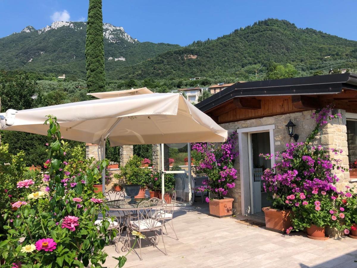 La Cascata Negli Ulivi Bed & Breakfast Toscolano Maderno Exterior photo