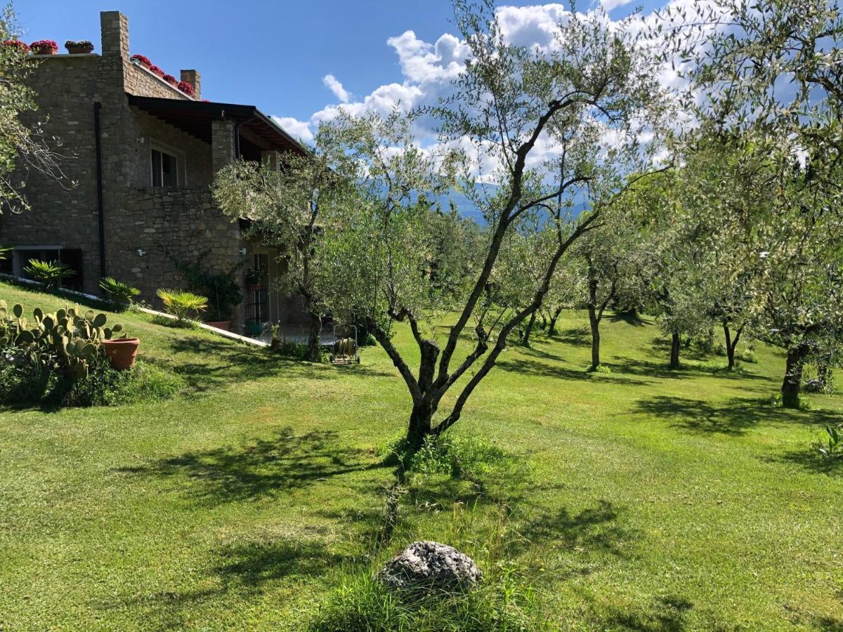 La Cascata Negli Ulivi Bed & Breakfast Toscolano Maderno Exterior photo
