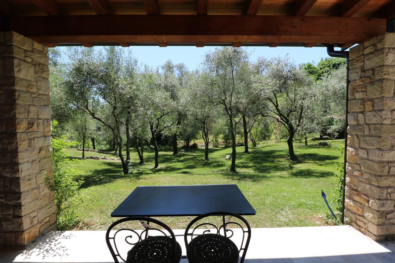 La Cascata Negli Ulivi Bed & Breakfast Toscolano Maderno Exterior photo