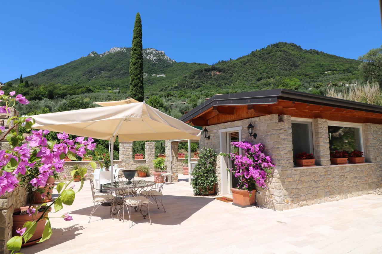 La Cascata Negli Ulivi Bed & Breakfast Toscolano Maderno Exterior photo