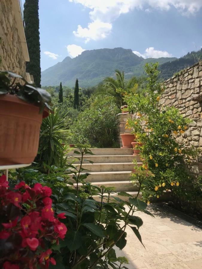 La Cascata Negli Ulivi Bed & Breakfast Toscolano Maderno Exterior photo
